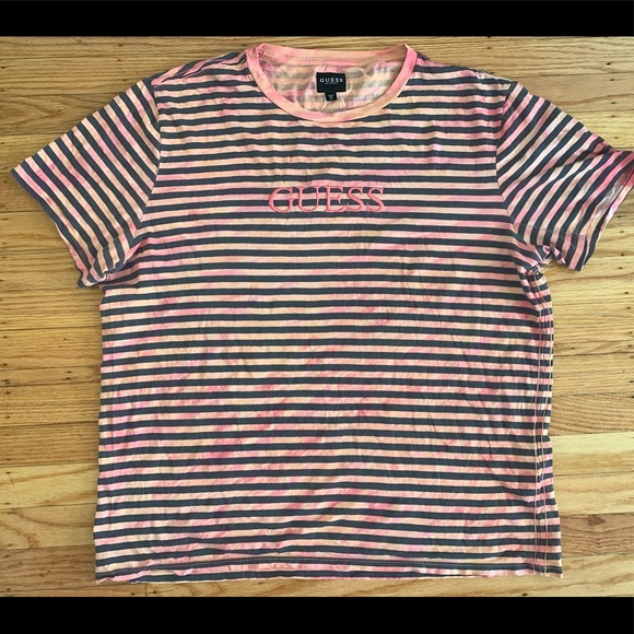 Macy’s Guess t-shirt sz xl pink/yellow - Picture 1 of 3